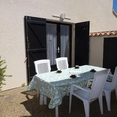 Holiday Home Les Maisons De La Plage-4 By Interhome Holiday home *
