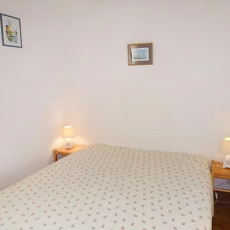 Holiday home Holiday Home Les Maisons De La Plage-4 By Interhome