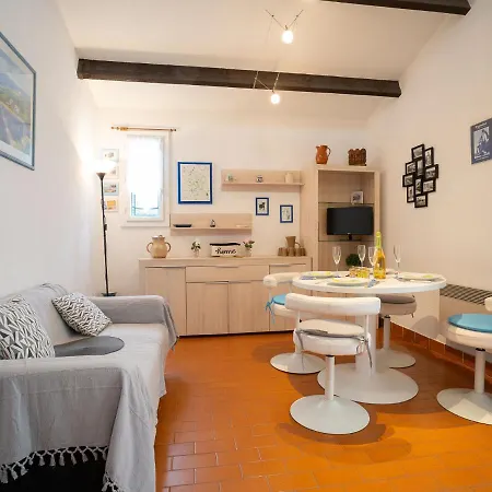 Holiday home Holiday Home Les Maisons De La Plage-4 By Interhome *