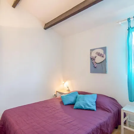 Holiday home Holiday Home Les Maisons De La Plage-4 By Interhome