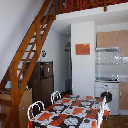 Holiday home Holiday Home Les Maisons De La Plage-4 By Interhome *
